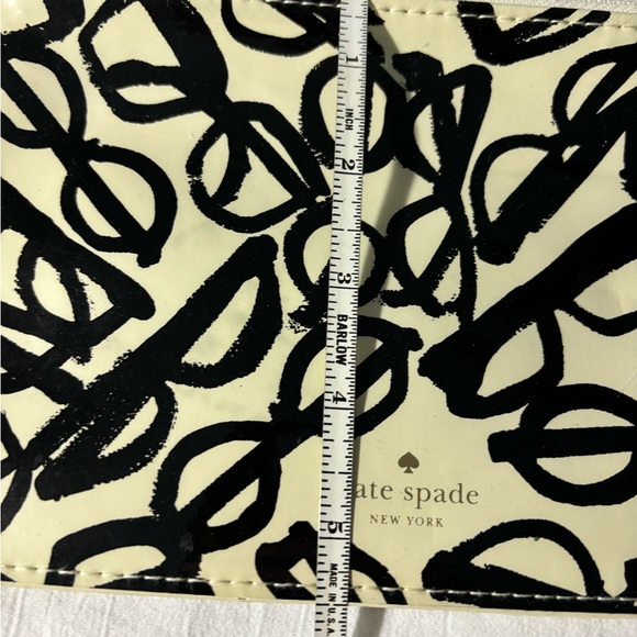 Kate Spade Zipper Pouch - Picture 4 of 6